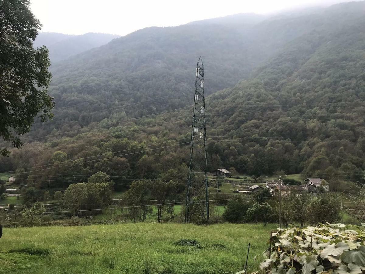 Il Bilocale Della Nonna Villa Locana Eksteriør bilde